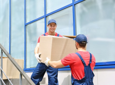 Van transport for furniture and boxes in South West London