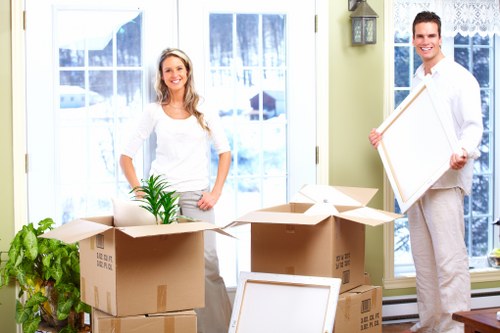 Local packing and unpacking support for homes and offices near Balham